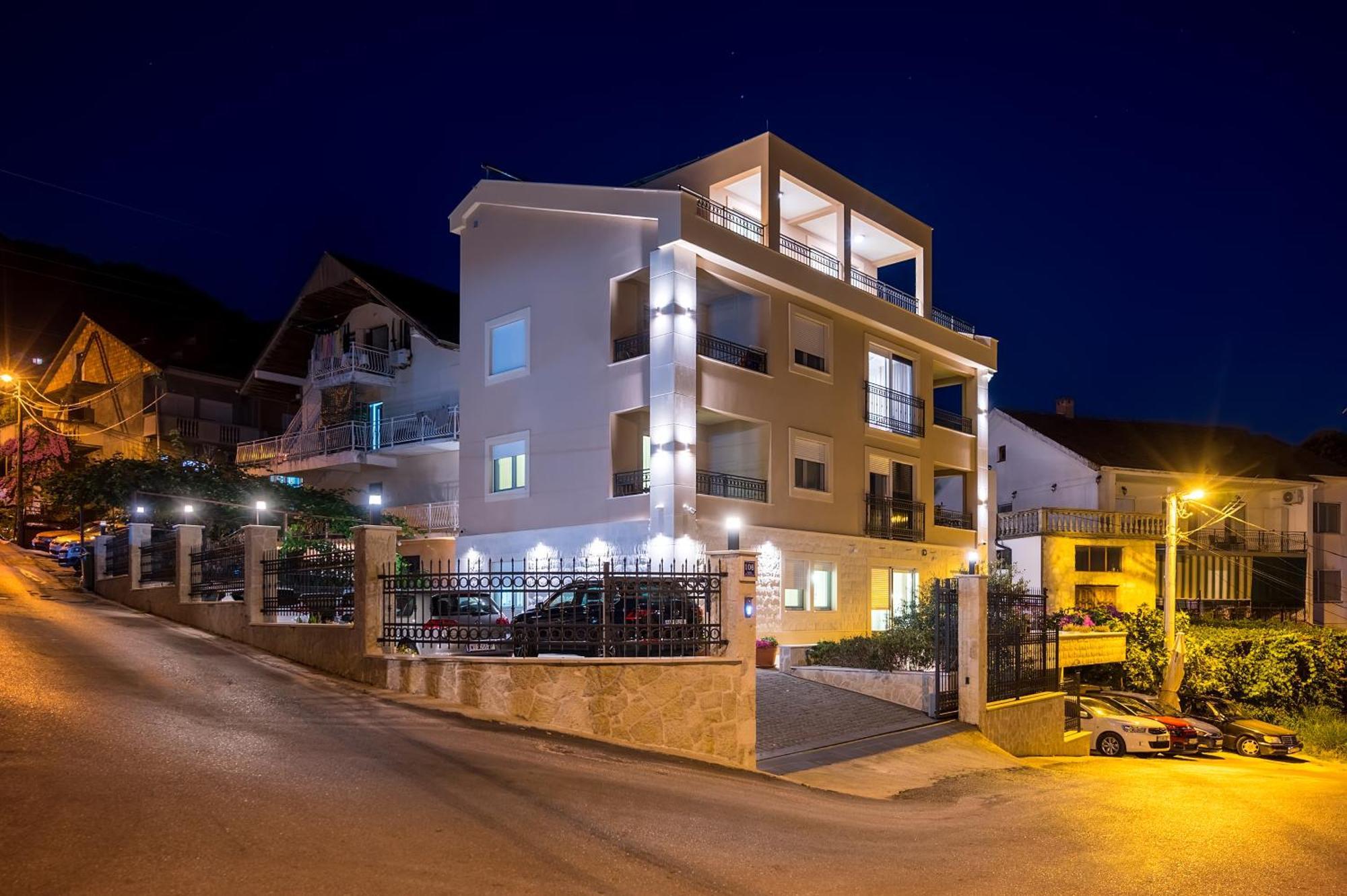 Luxury Apartments Ivanovic Tivat Zewnętrze zdjęcie