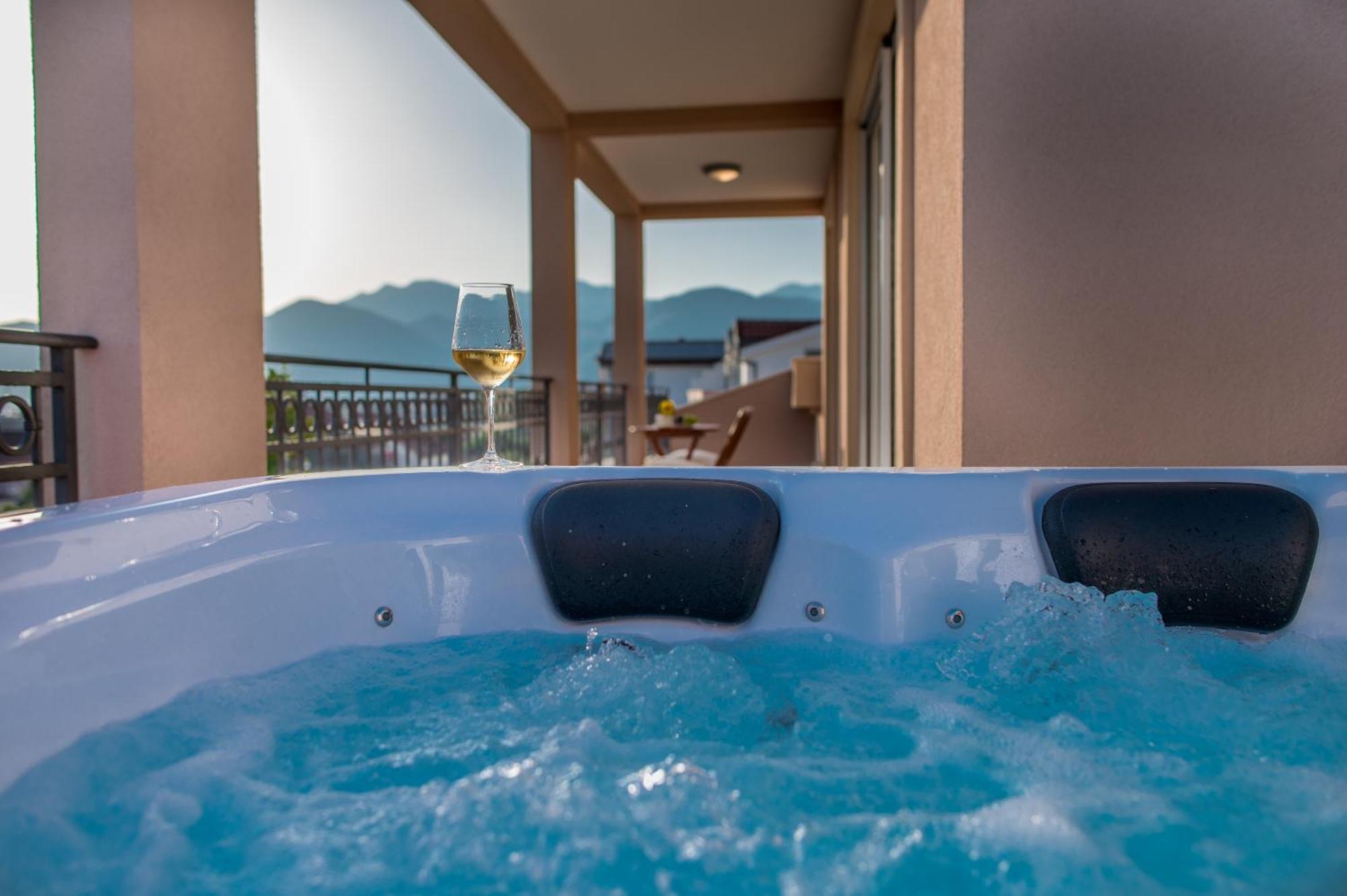 Luxury Apartments Ivanovic Tivat Zewnętrze zdjęcie